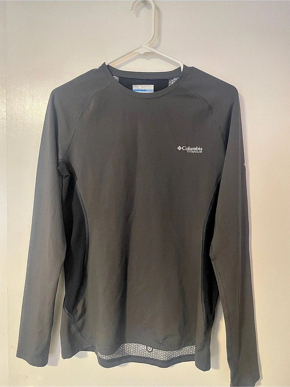 Columbia Men's Omni-Heat Midweight Baselayer Crew | Like New